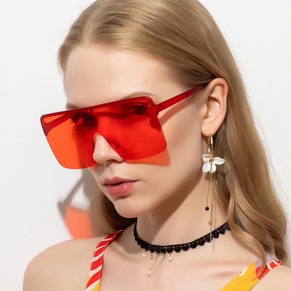 sunglasses european and american fashion large rim square men & women trendy one-piece transparent all-match, White;black
sunglasses european and american fashion large rim square men & women trendy one-piece transparent all-match, White;black