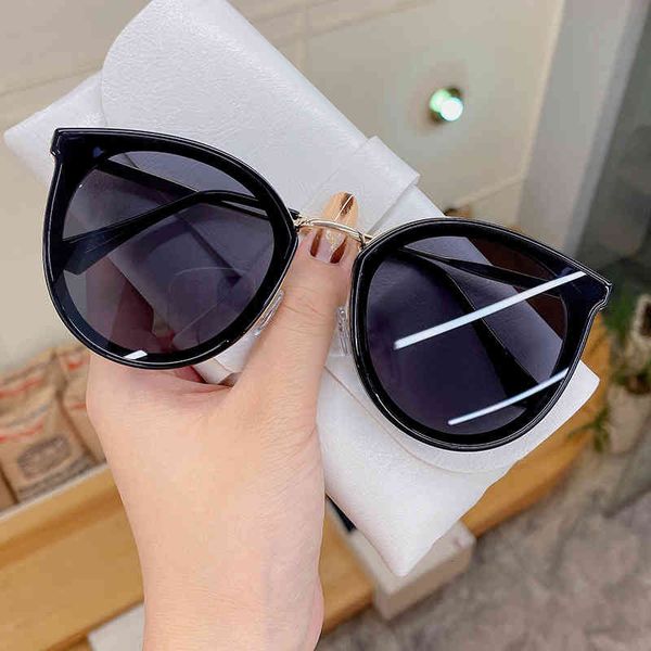 sunglasses korean version of round frame street pgraphy polarized trend translucent large women's outdoor tourism sun, White;black
sunglasses korean version of round frame street pgraphy polarized trend translucent large women's outdoor tourism sun, White;black