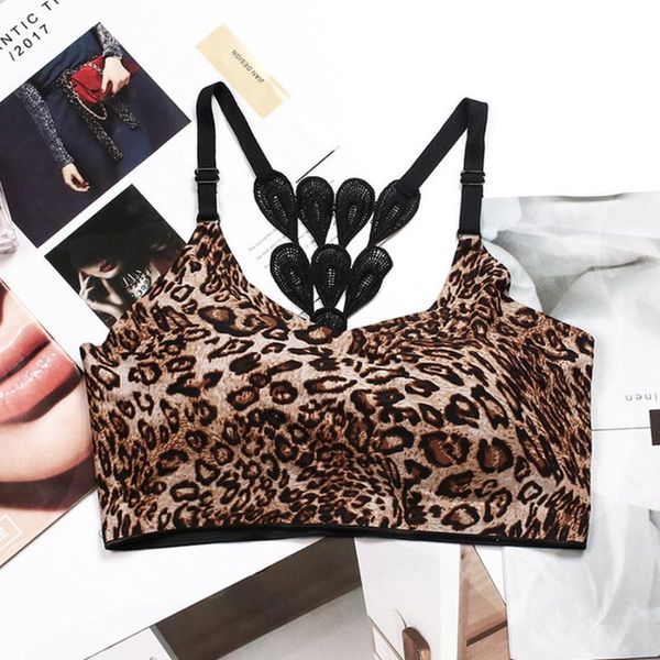 bras deep u gathered bra leopard ice silk beautiful back lingerie one piece non-marking chest pad underwear no rims, Red;black
bras deep u gathered bra leopard ice silk beautiful back lingerie one piece non-marking chest pad underwear no rims, Red;black
