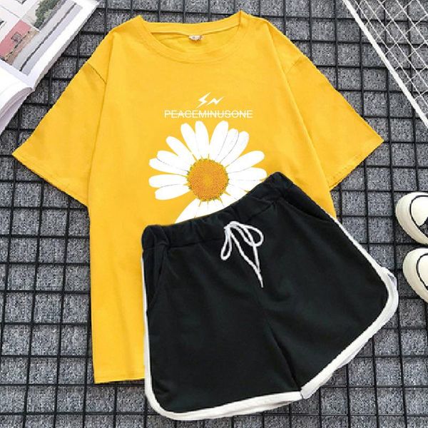 yoga outfit sport suit women fitness clothes shorts set woman's summer leisure fashion loose running girls two piece
yoga outfit sport suit women fitness clothes shorts set woman's summer leisure fashion loose running girls two piece