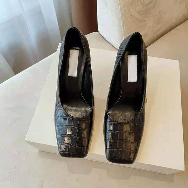dress shoes black high heels female crocodile embossed cowhide shallow mouth square toe high-heeled professional 41s
dress shoes black high heels female crocodile embossed cowhide shallow mouth square toe high-heeled professional 41s