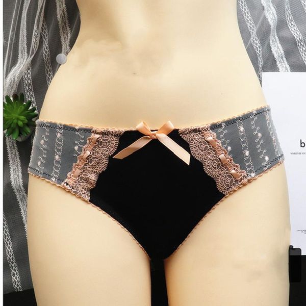women's panties japanese retro floral embroidery women thong lace underwear low-rise seamless bow ice silk breathable female briefs, Black;pink
women's panties japanese retro floral embroidery women thong lace underwear low-rise seamless bow ice silk breathable female briefs, Black;pink