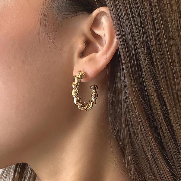 hoop & huggie vintage round half c earrings metal twist stud piercing for women gold silver color 2021 trendy brincos jewelry, Golden;silver
hoop & huggie vintage round half c earrings metal twist stud piercing for women gold silver color 2021 trendy brincos jewelry, Golden;silver
