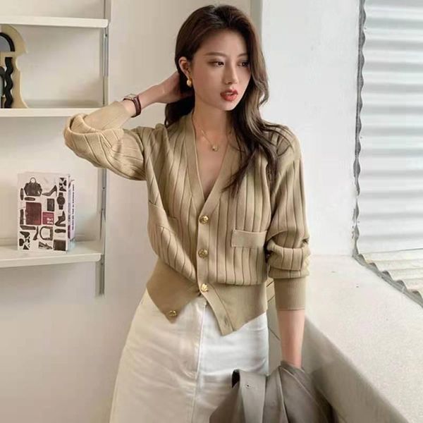 women's knits & tees 2021 spring and autumn loose retro v-neck sweater cardigan cardigans, White
women's knits & tees 2021 spring and autumn loose retro v-neck sweater cardigan cardigans, White