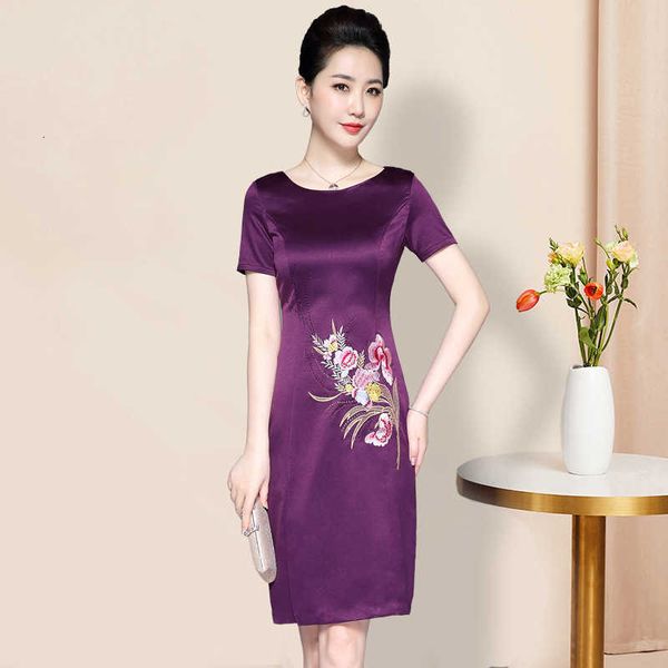 luxury evening dress 2021 summer embroidered 's wedding banquet slim fitting high-grade middle and long skirt, Black;gray
luxury evening dress 2021 summer embroidered 's wedding banquet slim fitting high-grade middle and long skirt, Black;gray