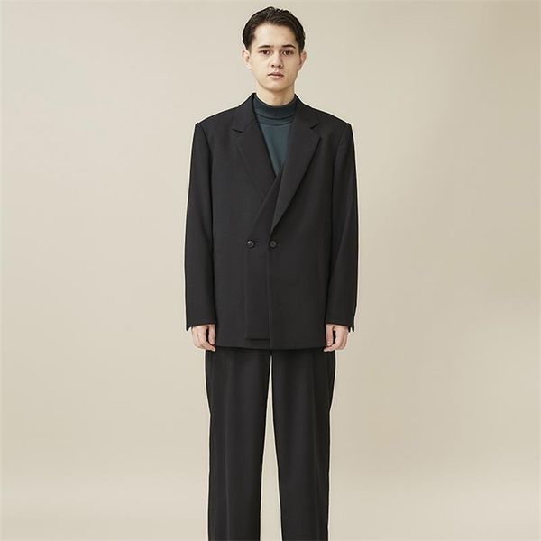 men's suits & blazers spring lapel solid color double breasted design suit extremely simple button fashion coat, White;black
men's suits & blazers spring lapel solid color double breasted design suit extremely simple button fashion coat, White;black