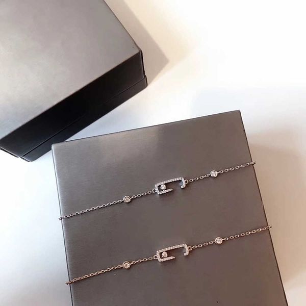 925 sterling silver women's bracelet, famous brand, luxury zircon jewelry, sliding lock, soft, romantic, european, Golden;silver
925 sterling silver women's bracelet, famous brand, luxury zircon jewelry, sliding lock, soft, romantic, european, Golden;silver