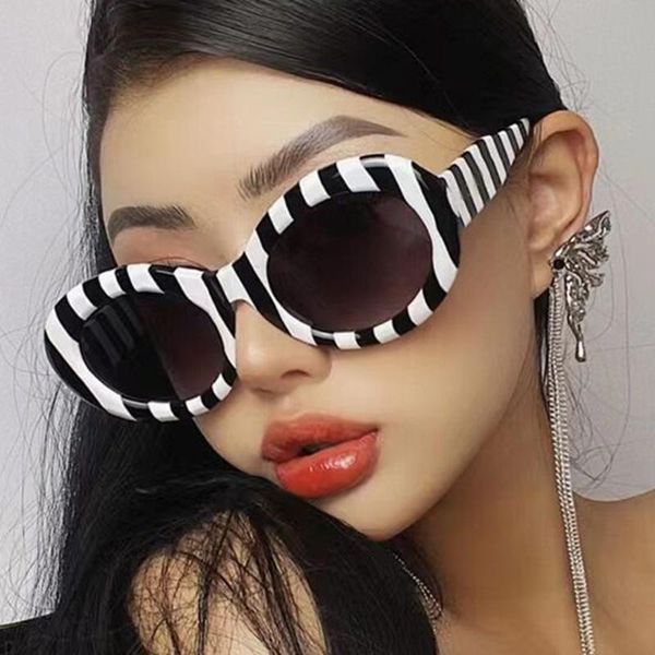 outdoor eyewear 2022 round sunglasses women designer oversized sun glasses retro shades for uv400
outdoor eyewear 2022 round sunglasses women designer oversized sun glasses retro shades for uv400