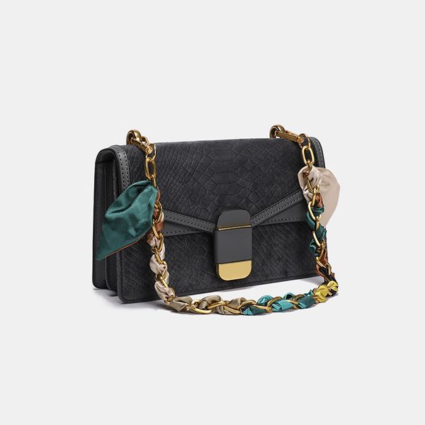 ladies bag 2021 trend fashion all-match velvet casual bag chain underarm ladies one-shoulder messenger bag
ladies bag 2021 trend fashion all-match velvet casual bag chain underarm ladies one-shoulder messenger bag