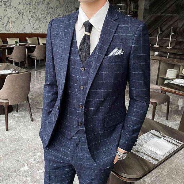 luxury suits blaze bridegroom men's three piece slim fitting korean casual formal lattice suit man, Black
luxury suits blaze bridegroom men's three piece slim fitting korean casual formal lattice suit man, Black