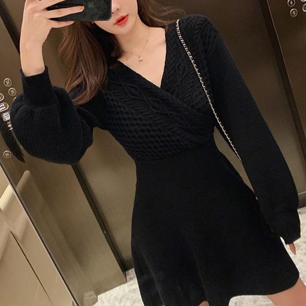 casual dresses autumn winter 2021 hepburn style small black knitted dress v-neck long sleeve mini robe femme fashion vestidos de mujer, Black;gray
casual dresses autumn winter 2021 hepburn style small black knitted dress v-neck long sleeve mini robe femme fashion vestidos de mujer, Black;gray