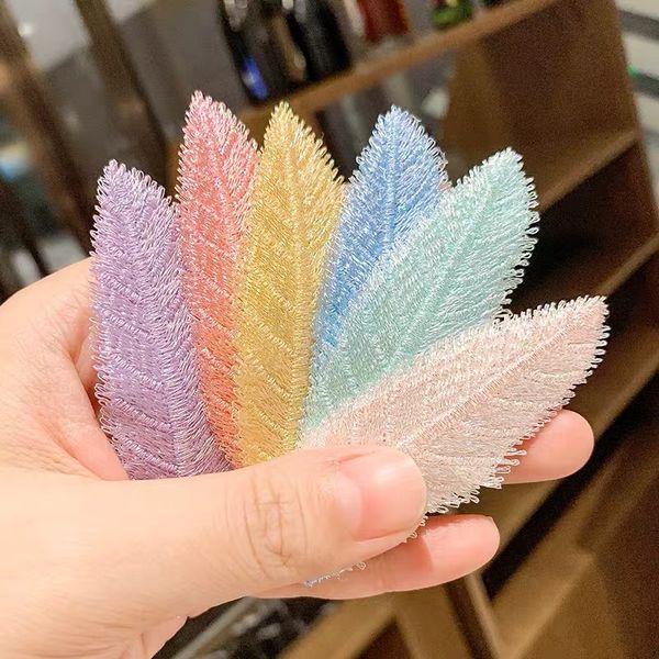 New Fashion Leaf Feather Shape Hair Clip Headwear Barrettes Women Hair Ornament Fashion Sweet Hairpin Party Decor Accessories
New Fashion Leaf Feather Shape Hair Clip Headwear Barrettes Women Hair Ornament Fashion Sweet Hairpin Party Decor Accessories