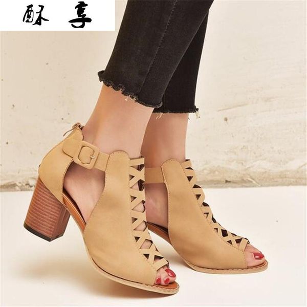 large size womens sandals 2021 summer platform women shoes fashion casual thick heel roman mouth women's slippers dress, Black
large size womens sandals 2021 summer platform women shoes fashion casual thick heel roman mouth women's slippers dress, Black