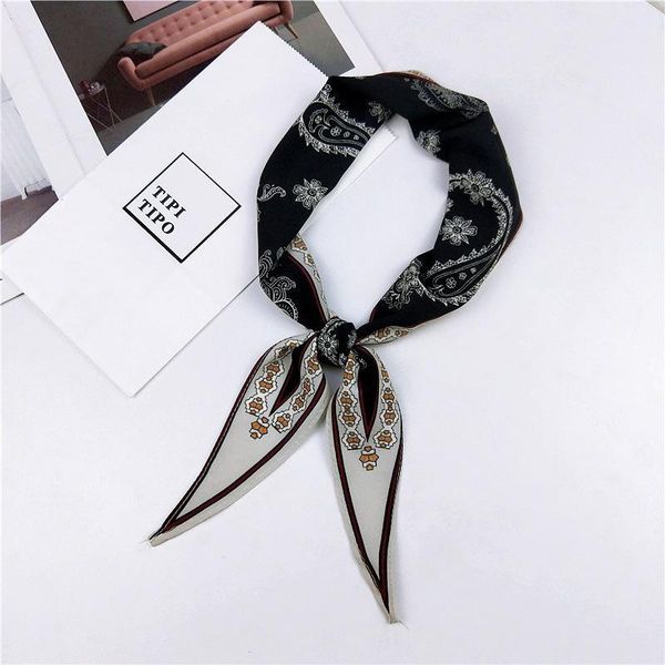 scarves letter printed small triangle silk neck scarf neckerchief women elegant hair headband scarfs for ladies kerchief 2021, Blue;gray
scarves letter printed small triangle silk neck scarf neckerchief women elegant hair headband scarfs for ladies kerchief 2021, Blue;gray
