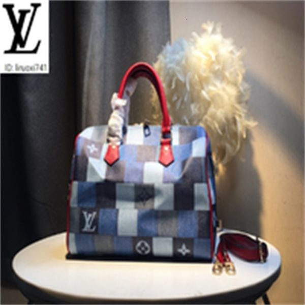 brand designer luxury wbcg m2827 small pillow bag 20cm women handbags iconic bags handles shoulder bags totes cross body bag clutches ev, Red;black
brand designer luxury wbcg m2827 small pillow bag 20cm women handbags iconic bags handles shoulder bags totes cross body bag clutches ev, Red;black