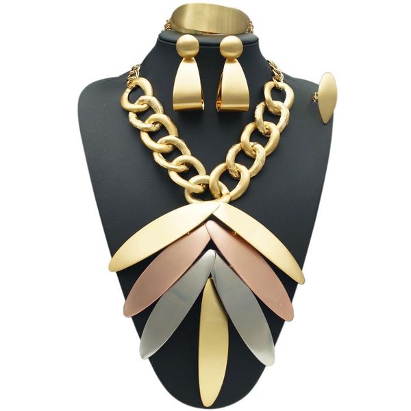 earrings & necklace selling fashion brazilian brass gold plated jewelry sets dubai bridal copper set accessories for woman hs16103102, Silver
earrings & necklace selling fashion brazilian brass gold plated jewelry sets dubai bridal copper set accessories for woman hs16103102, Silver