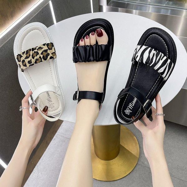 woman sandals flat shoes 2021 fashion summer flats heel black white basic leopard print buckle plus size 35-40
woman sandals flat shoes 2021 fashion summer flats heel black white basic leopard print buckle plus size 35-40