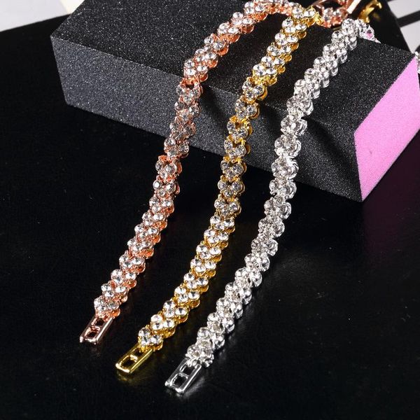 charm bracelets luxury crystal women zircon bracelet simple snap button tennis bangle hand fashion ladies wedding jewelry, Golden;silver
charm bracelets luxury crystal women zircon bracelet simple snap button tennis bangle hand fashion ladies wedding jewelry, Golden;silver