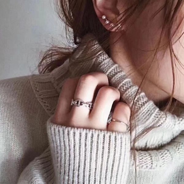 champion ring fashion creative jewelry original brand h-shaped ps6404 men and women (with box), Silver
champion ring fashion creative jewelry original brand h-shaped ps6404 men and women (with box), Silver