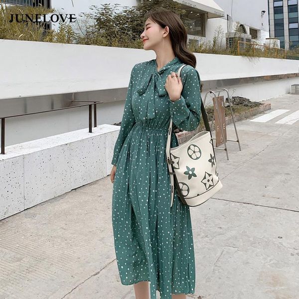2021 spring junelove bow-neck polka dots female dress full sleeve elastic waist all-match fashion chiffon pleated women midi vestidos print, Black;gray
2021 spring junelove bow-neck polka dots female dress full sleeve elastic waist all-match fashion chiffon pleated women midi vestidos print, Black;gray