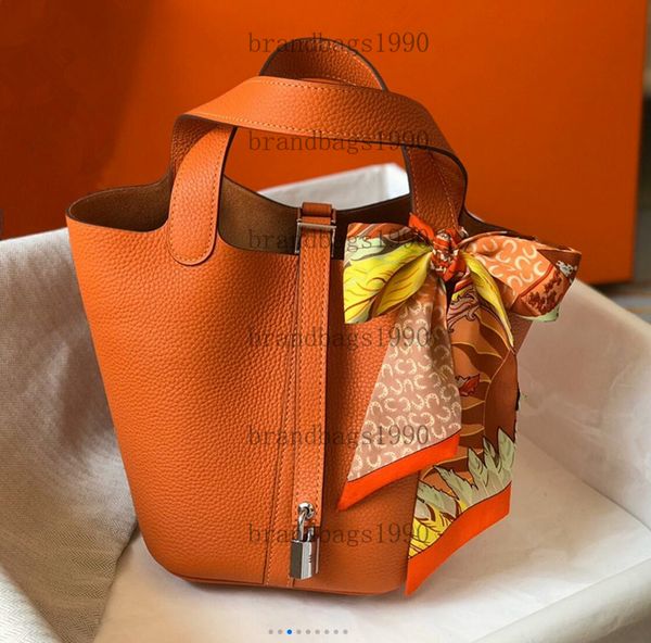 super soft genuine leather bag designer handbags real cowskin fashion bucket bags come with lock scarf horse charm dust women tote
super soft genuine leather bag designer handbags real cowskin fashion bucket bags come with lock scarf horse charm dust women tote