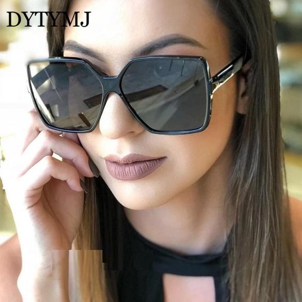 oversized square women sunglasses eyewaer women/men vintage gradient sun glasses for, White;black
oversized square women sunglasses eyewaer women/men vintage gradient sun glasses for, White;black