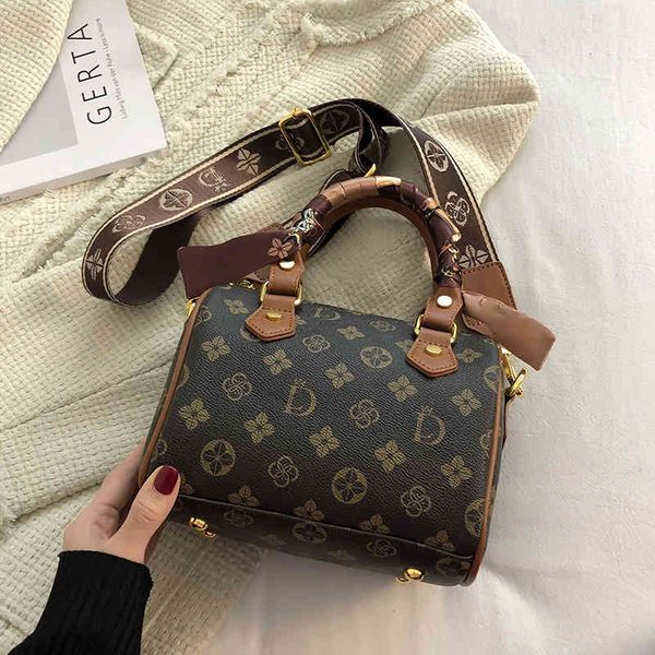 2022 factory wholesale hand female korean fashion ins versatile single shoulder bag high sense women's messenger bag fgi0
2022 factory wholesale hand female korean fashion ins versatile single shoulder bag high sense women's messenger bag fgi0
