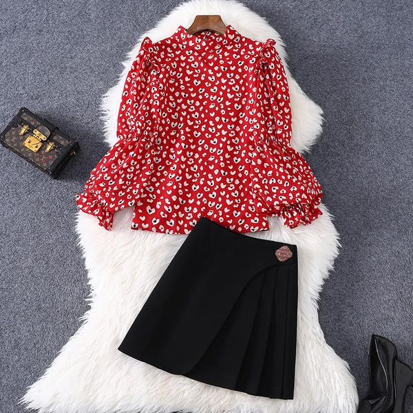 skirts spring 2021 women's long sleeve printed lantern chiffon shirt pleated skirt casual suit two piece set, Black
skirts spring 2021 women's long sleeve printed lantern chiffon shirt pleated skirt casual suit two piece set, Black