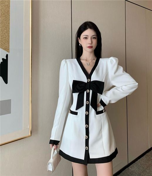 casual dresses 2021 design sense bowknot v-neck small fragrance long-sleeved dress short temperament single-breasted, Black;gray
casual dresses 2021 design sense bowknot v-neck small fragrance long-sleeved dress short temperament single-breasted, Black;gray