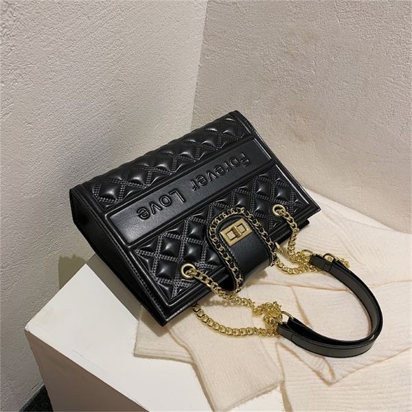 designer sale new embroidered thread lingge chain messenger women's bag high sense small fragrance
designer sale new embroidered thread lingge chain messenger women's bag high sense small fragrance