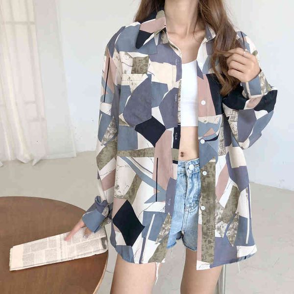 shirts korean version of geometric loose hong kong flavor ins printing long-sleeved female niche sunscreen shirt jacket, White
shirts korean version of geometric loose hong kong flavor ins printing long-sleeved female niche sunscreen shirt jacket, White
