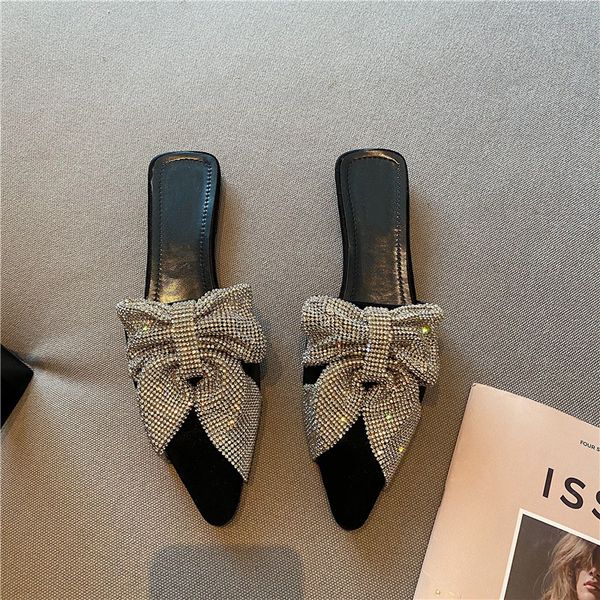 2021 women slippers luxury rhinestone mules flats slides shoes for woman fashion pointed toe slip on female flat heel slippers cxet3434y, Black
2021 women slippers luxury rhinestone mules flats slides shoes for woman fashion pointed toe slip on female flat heel slippers cxet3434y, Black
