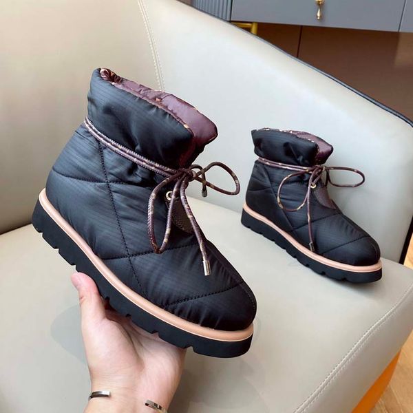 fashion womens designer boots the pillow comfort ankle boot comes in water-repellent nylon with a warm down filling and can be worn outdoors, Black
fashion womens designer boots the pillow comfort ankle boot comes in water-repellent nylon with a warm down filling and can be worn outdoors, Black