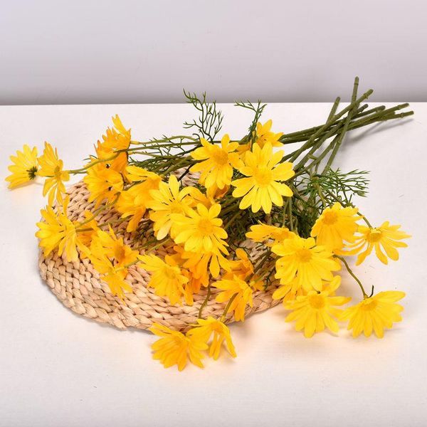 heads/branch silk dasiy artificial flowers decorative stamen small daisy for wedding decoration home decor fake & wreaths
heads/branch silk dasiy artificial flowers decorative stamen small daisy for wedding decoration home decor fake & wreaths