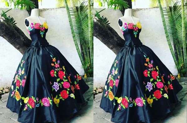 black colorful flower embroidery mexican quinceanera dresses vestido de 15 xv anos sweetheart ball gown satin corset back sweet 16 party pro, Blue;red
black colorful flower embroidery mexican quinceanera dresses vestido de 15 xv anos sweetheart ball gown satin corset back sweet 16 party pro, Blue;red