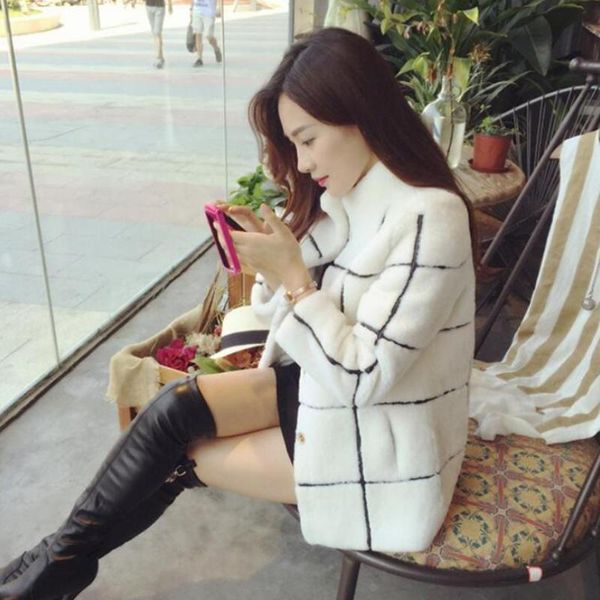 women's fur & faux thicken warm lamb coat stand collar plaid overcoat elegant office ladies jacket outwear l1305, Black
women's fur & faux thicken warm lamb coat stand collar plaid overcoat elegant office ladies jacket outwear l1305, Black