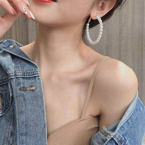 hoop & huggie elegant white pearls earrings women oversize pearl circle fashion jewelry, Golden;silver
hoop & huggie elegant white pearls earrings women oversize pearl circle fashion jewelry, Golden;silver