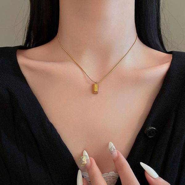 pendant necklaces titanium steel small gold brick necklace korean trendy fashion exquisite design sense net red clavicle chain female, Silver
pendant necklaces titanium steel small gold brick necklace korean trendy fashion exquisite design sense net red clavicle chain female, Silver