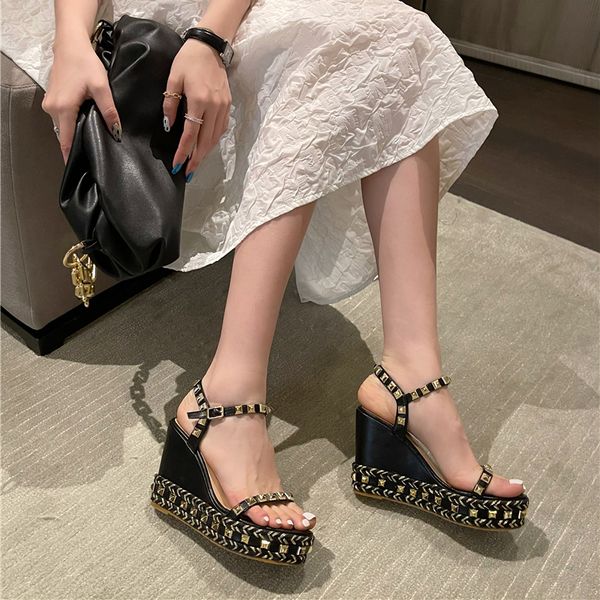 rivet hasp womens sandals 2021 wedge high heels bandage metal rattan weave bohemian style womens shoes beach sandals open toes, Black
rivet hasp womens sandals 2021 wedge high heels bandage metal rattan weave bohemian style womens shoes beach sandals open toes, Black