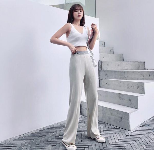 men's shorts ice silk wide-leg pants women's spring and summer 2021 high-waist drape mopping trousers loose straight-leg casual, White;black
men's shorts ice silk wide-leg pants women's spring and summer 2021 high-waist drape mopping trousers loose straight-leg casual, White;black
