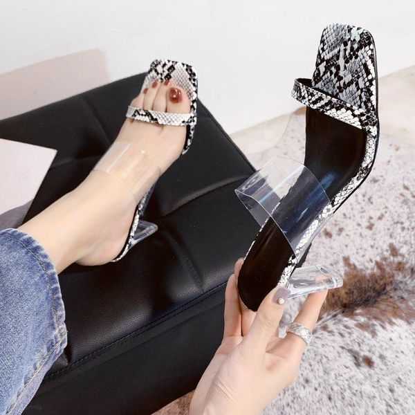 sandals yshunij 2021 summer women's crystal with thick heel word drag plus size 43 slippers women wear fashion models, Black
sandals yshunij 2021 summer women's crystal with thick heel word drag plus size 43 slippers women wear fashion models, Black