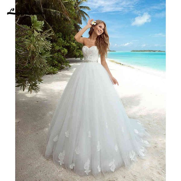 2021 new romantic lace sweetheart neckline a-line wedding es strapless crystals sashes bridal gowns robe de mariee princesse luxry 51he, White
2021 new romantic lace sweetheart neckline a-line wedding es strapless crystals sashes bridal gowns robe de mariee princesse luxry 51he, White