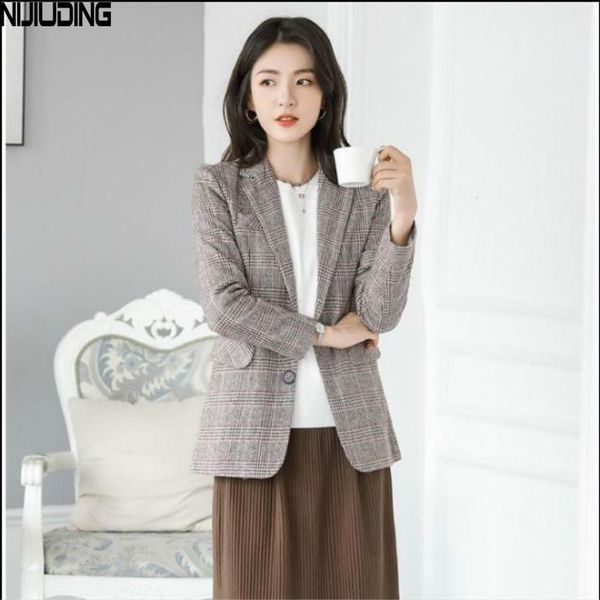 autumn plaid blazer female korean version loose fashion casual long sleeve single button suit plus size 5xl 210514, White;black
autumn plaid blazer female korean version loose fashion casual long sleeve single button suit plus size 5xl 210514, White;black