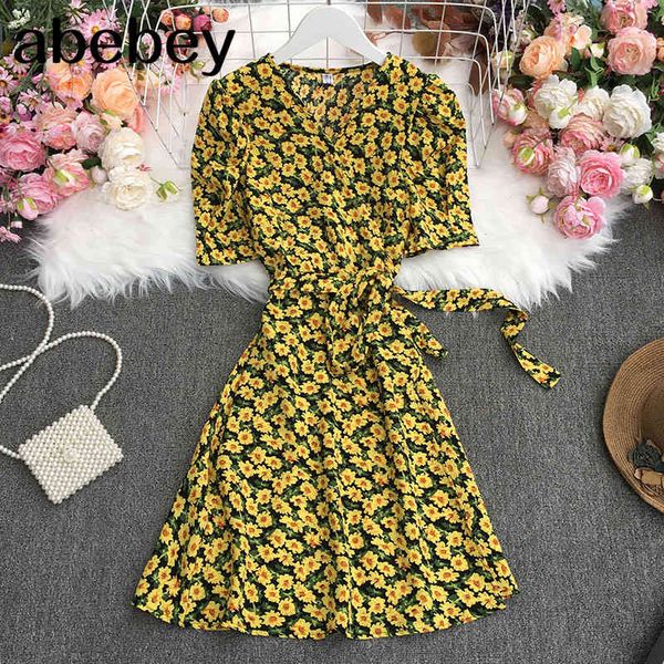 summer women simple all-match v-neck short sleeve dress lace up waist slim print floral 210512, Black;gray
summer women simple all-match v-neck short sleeve dress lace up waist slim print floral 210512, Black;gray