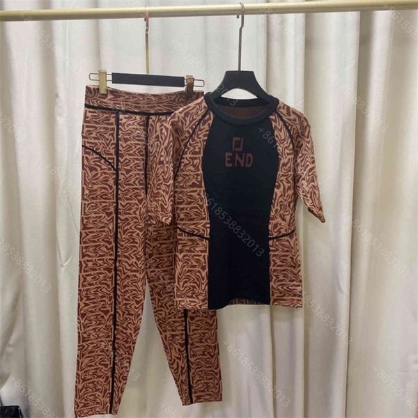 2021 designer leggings yoga suit tech fleece short-sleeved sweaters for women wool knits t shirt two-piece double f letter logo brand runnin, White
2021 designer leggings yoga suit tech fleece short-sleeved sweaters for women wool knits t shirt two-piece double f letter logo brand runnin, White