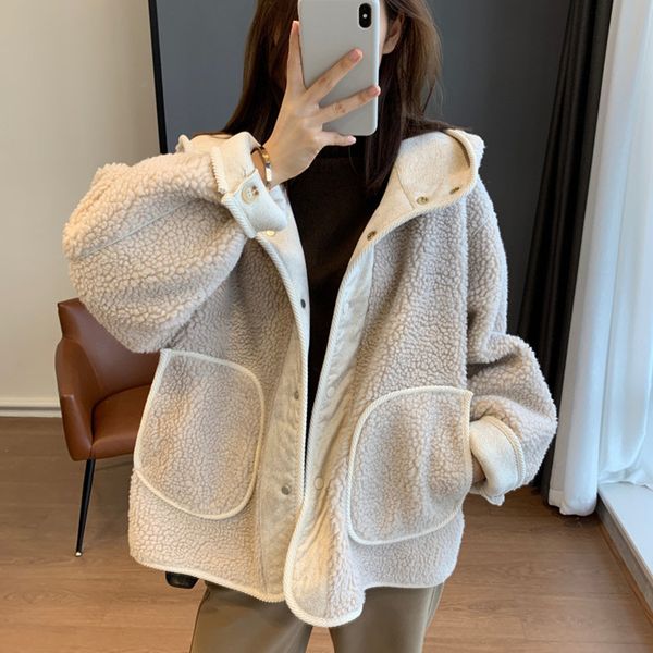 2022 designer winter jacket new lamb plush short coat female furry loose jackets loose wild thickening thin fashion coats, Black;brown
2022 designer winter jacket new lamb plush short coat female furry loose jackets loose wild thickening thin fashion coats, Black;brown