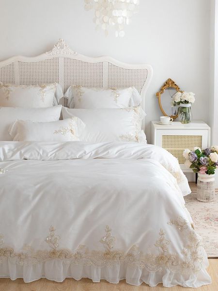 bedding sets light luxury french romantic set long-staple cotton relief three-dimensional flower lace quilt cover king 4 pcs
bedding sets light luxury french romantic set long-staple cotton relief three-dimensional flower lace quilt cover king 4 pcs