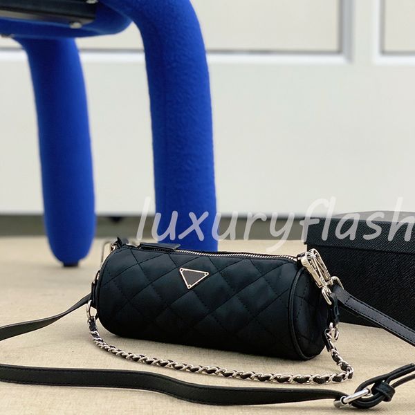 2021 ladies nylon fashion pen holder bag designers waterproof material chain shoulder bags simple and versatile luxurys messenger purse
2021 ladies nylon fashion pen holder bag designers waterproof material chain shoulder bags simple and versatile luxurys messenger purse