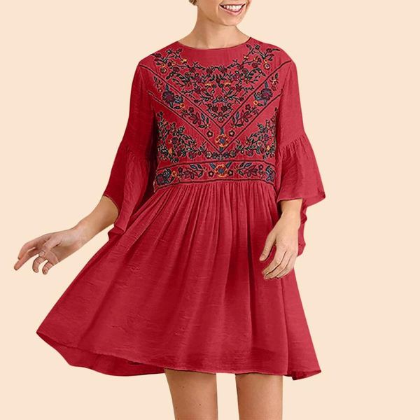 casual dresses 2021 summer dress women vintage floral embroidery flare sleeve loose pleated mini plus size beach vestidos, Black;gray
casual dresses 2021 summer dress women vintage floral embroidery flare sleeve loose pleated mini plus size beach vestidos, Black;gray