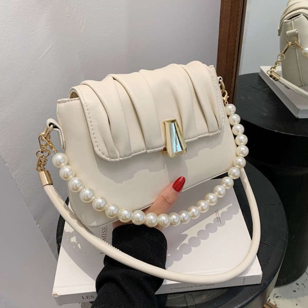 feini beishi bag women's small ck2021 summer pearl chain single shoulder underarm fold cloud
feini beishi bag women's small ck2021 summer pearl chain single shoulder underarm fold cloud